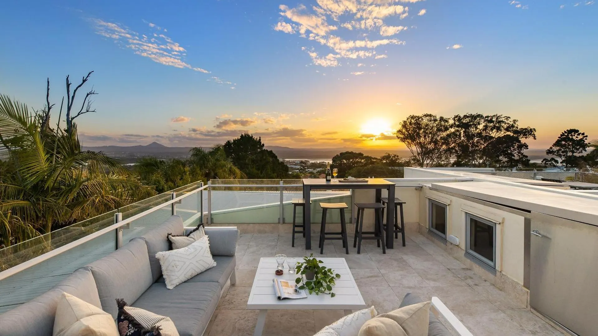 White Cove Retreat, Noosa Heads Villa