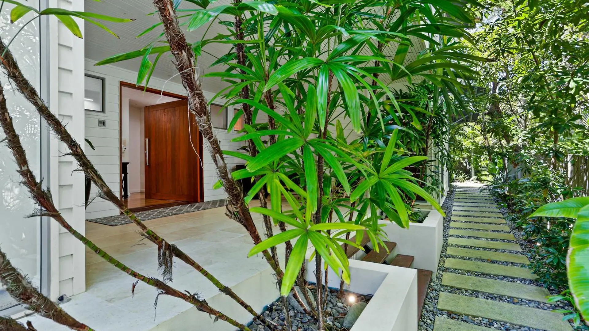 White Cove Retreat, Noosa Heads Villa Australia